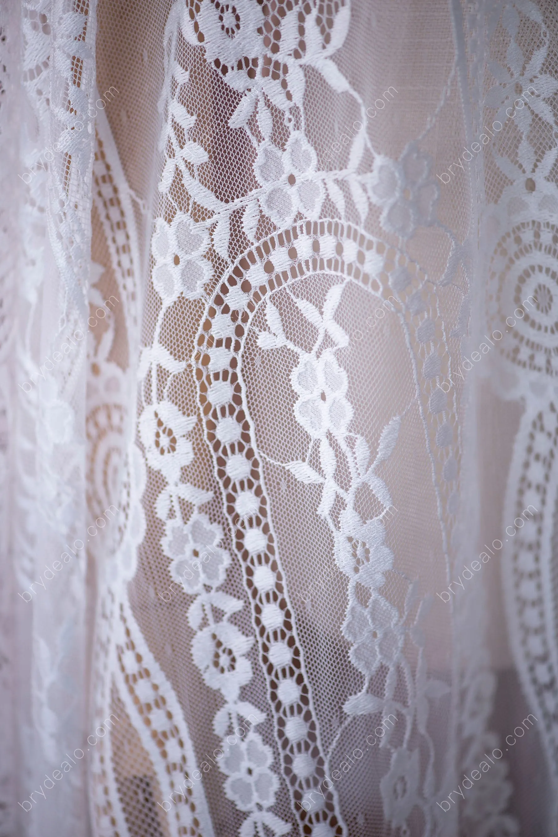 Beautiful Geometric Scalloped Eyelash Lace Fabric
