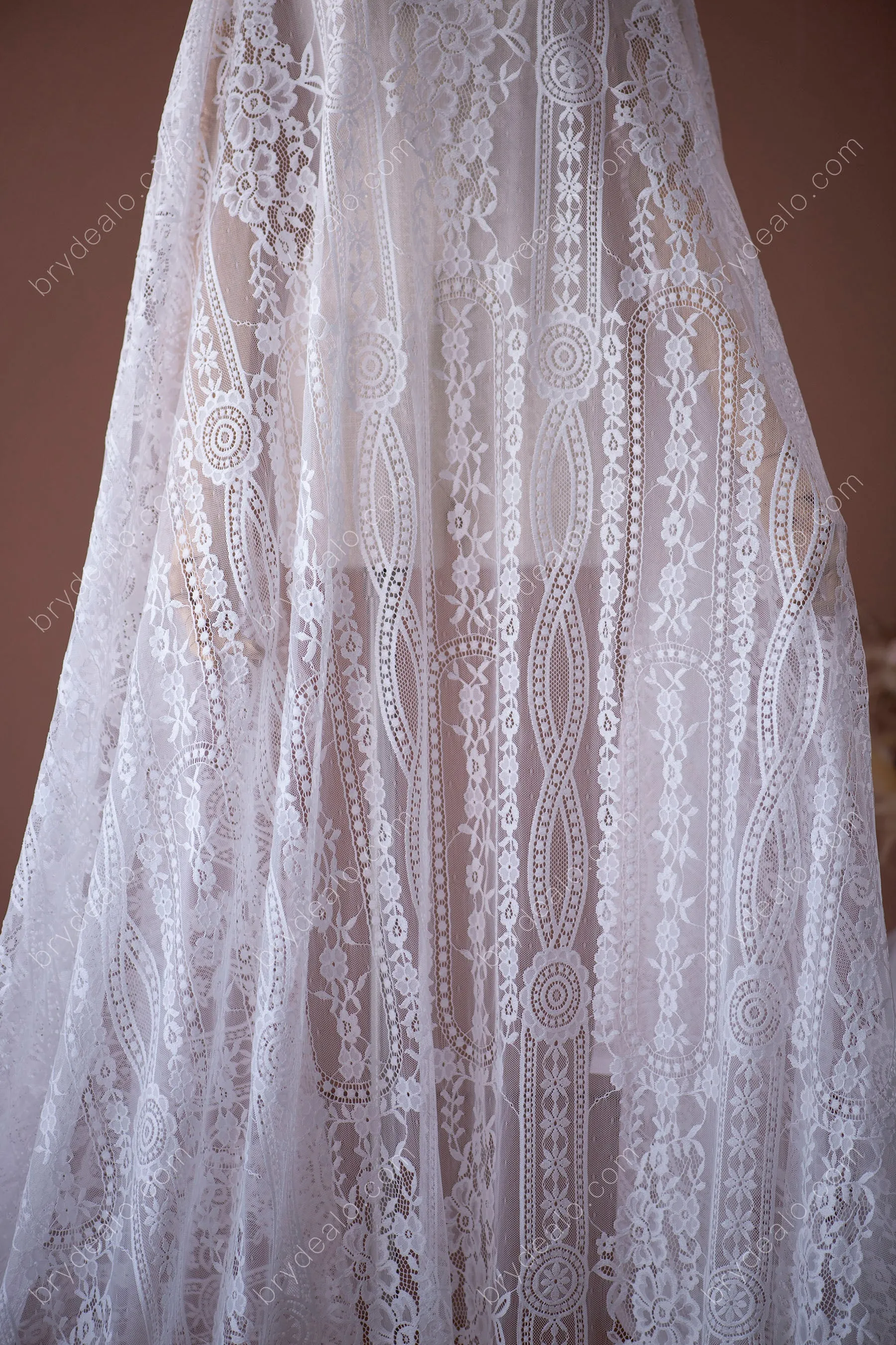 Beautiful Geometric Scalloped Eyelash Lace Fabric