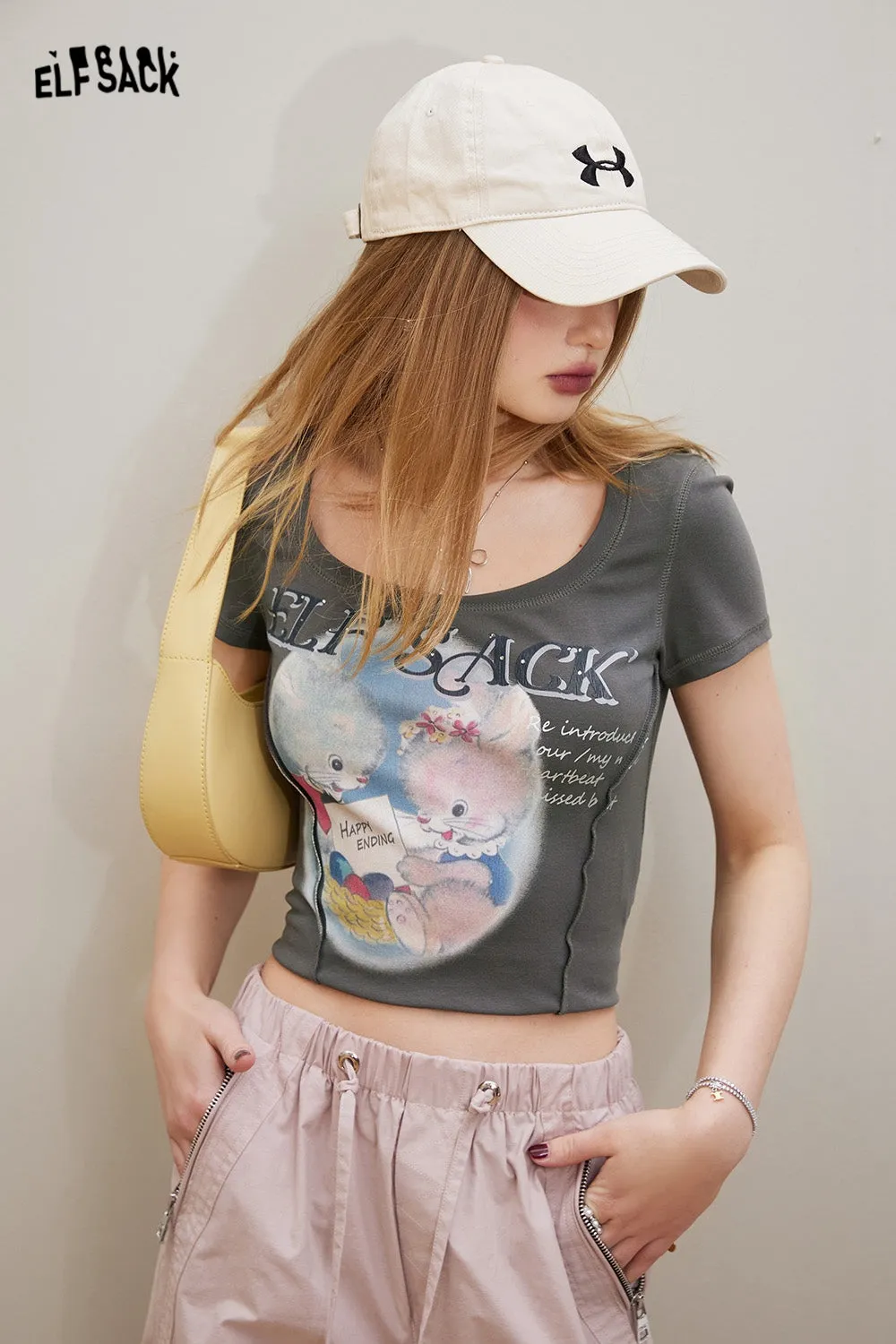 ELFSACK U-neck slim fit short sleeved T-shirt for women's 2024 spring new sweet and spicy small figure slimming versatile top
