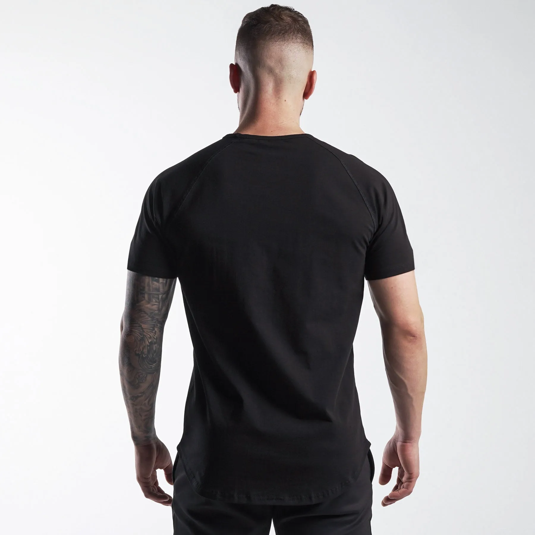 Essential Tee V2 - Black