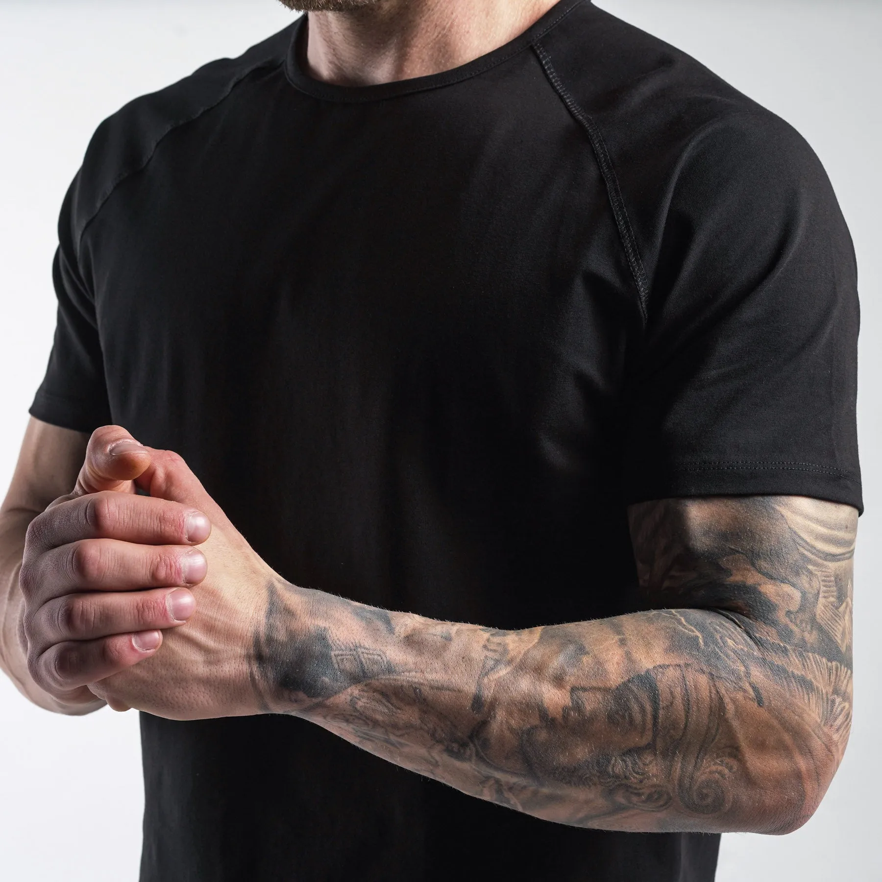 Essential Tee V2 - Black