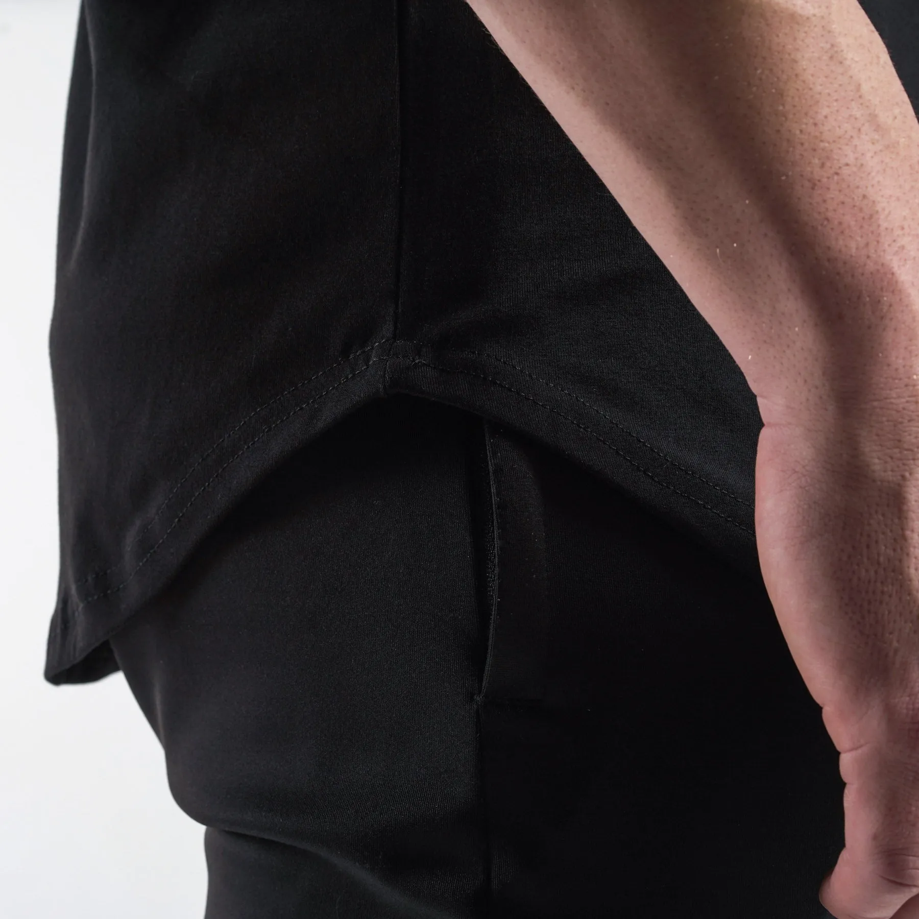 Essential Tee V2 - Black