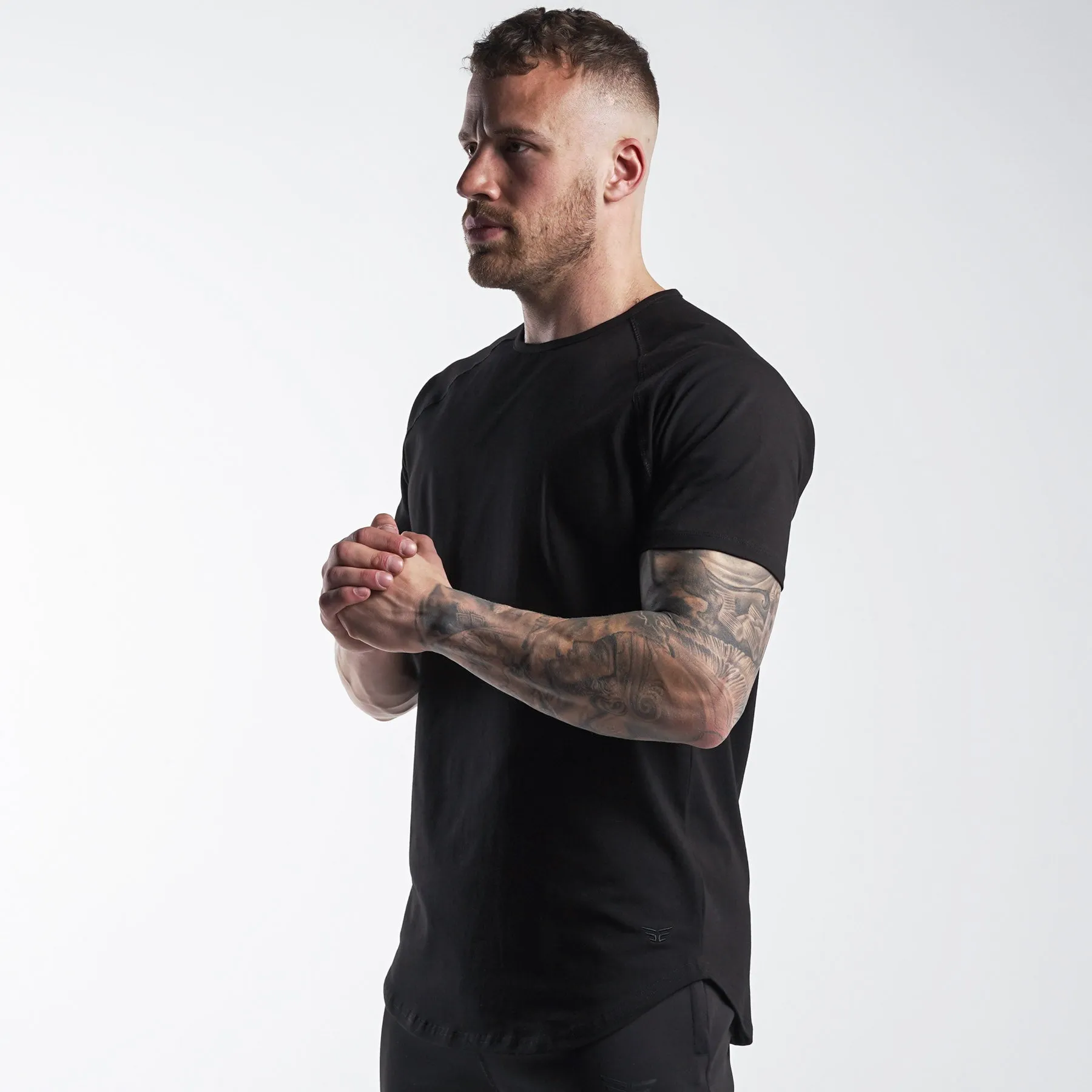 Essential Tee V2 - Black