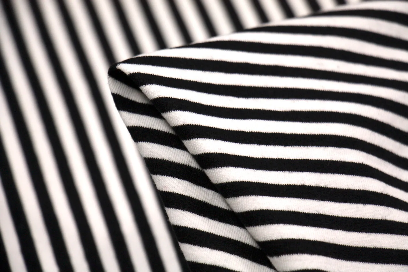 Little Black & White