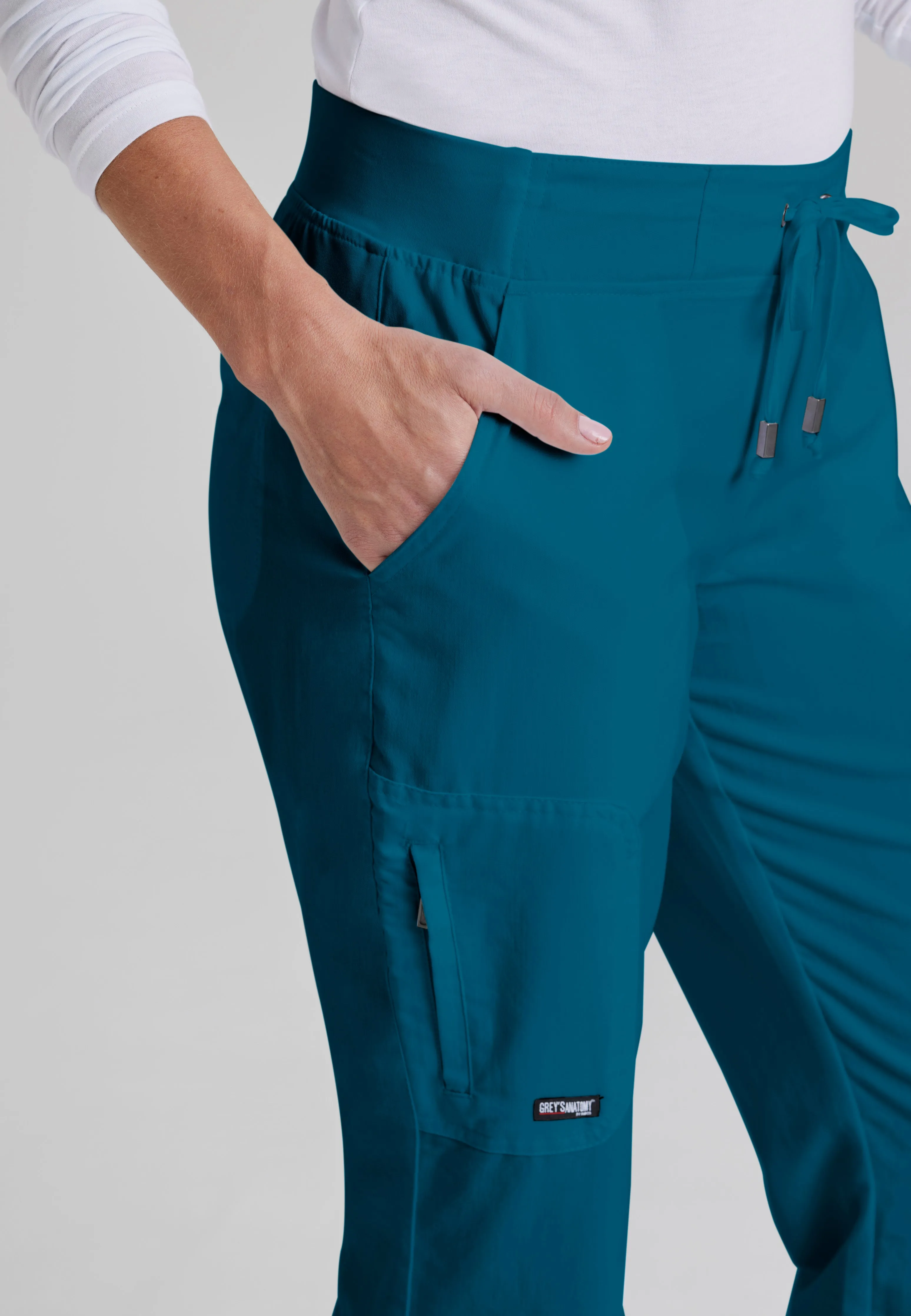 Mia 6-Pocket Mid-Rise Straight Leg Scrub Pant