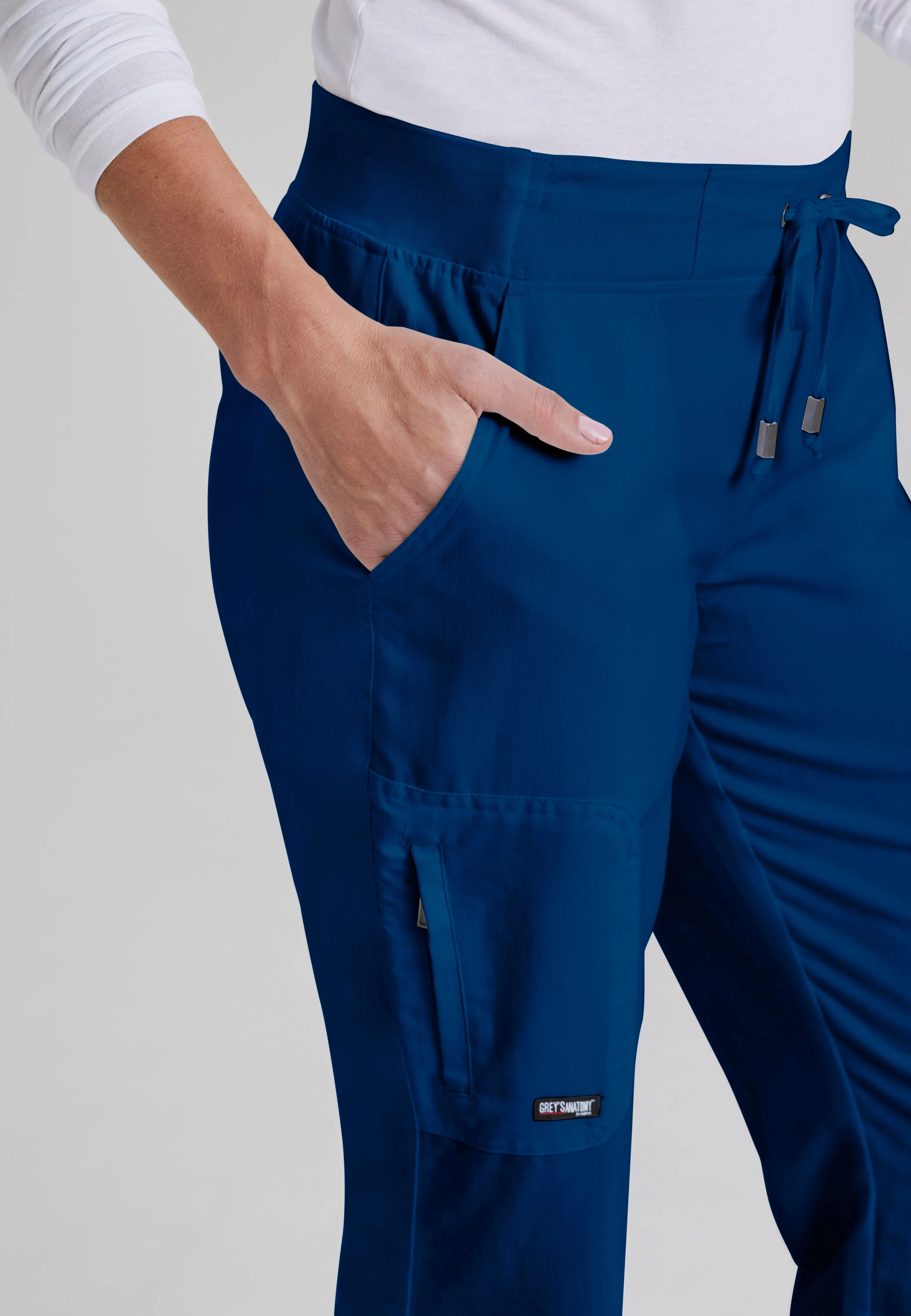 Mia 6-Pocket Mid-Rise Straight Leg Scrub Pant