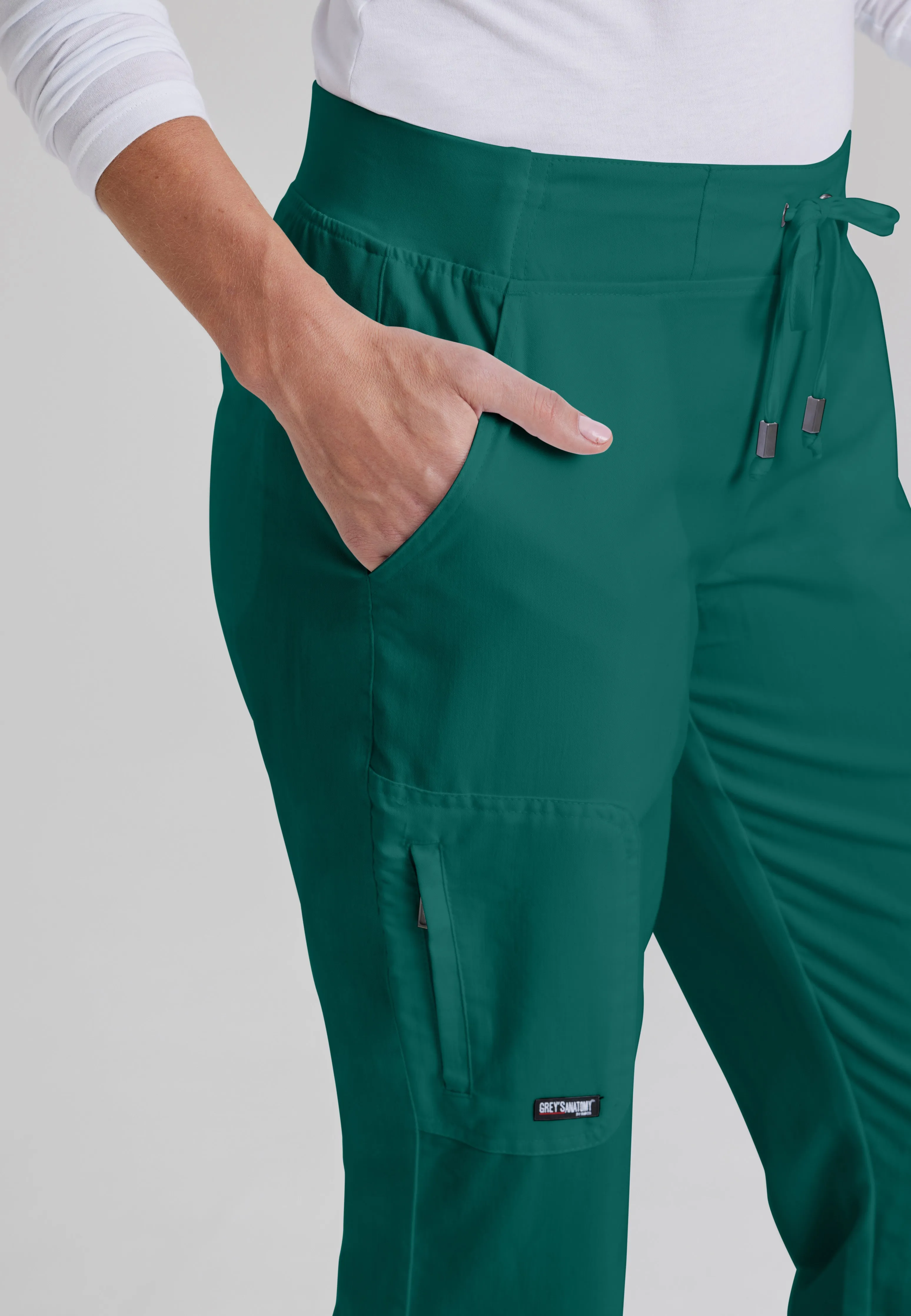 Mia 6-Pocket Mid-Rise Straight Leg Scrub Pant
