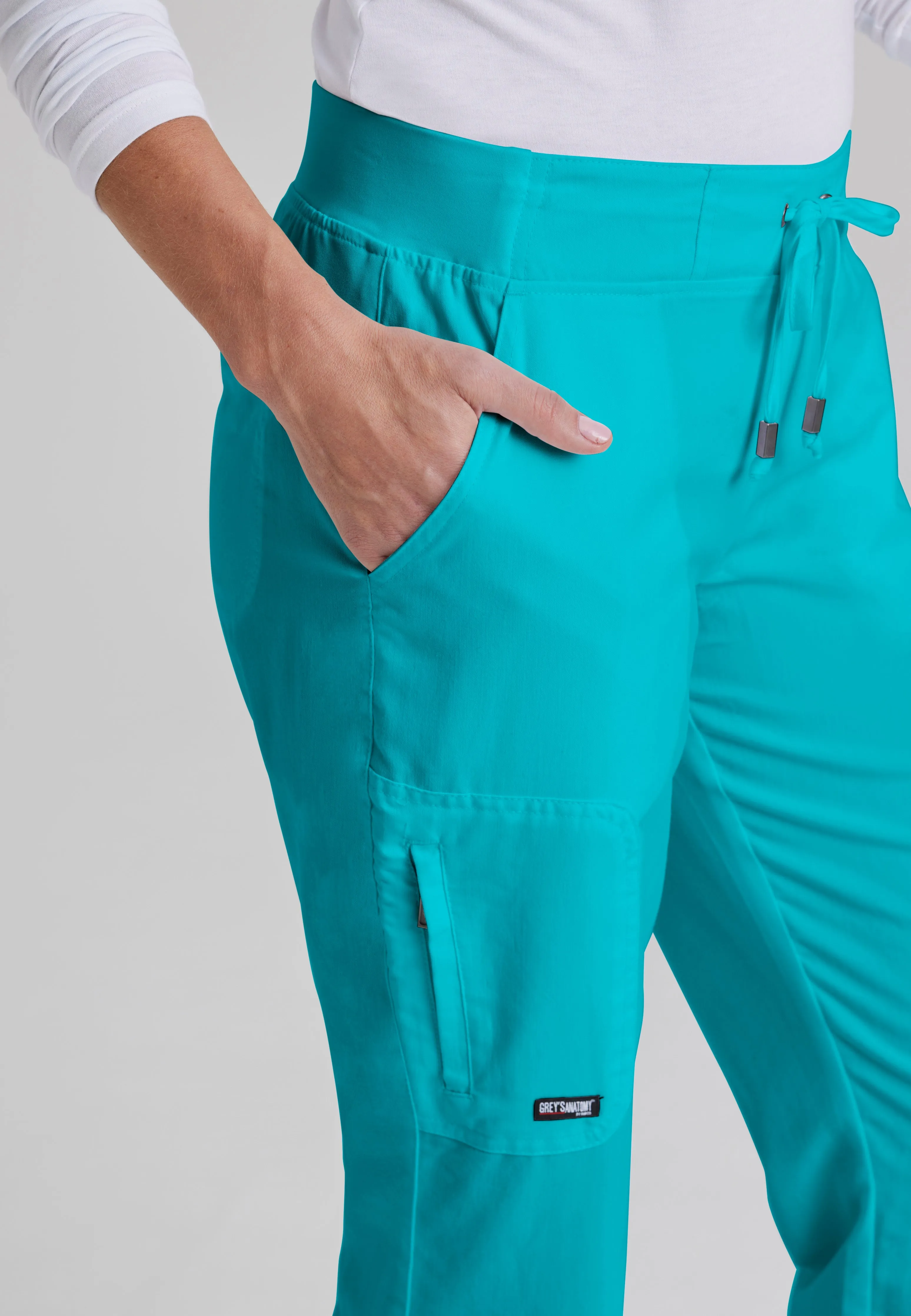 Mia 6-Pocket Mid-Rise Straight Leg Scrub Pant