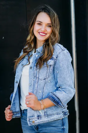 Multiples: Cuffed 2 Pocket Oversized Jean Jacket in Indigo M15207JM