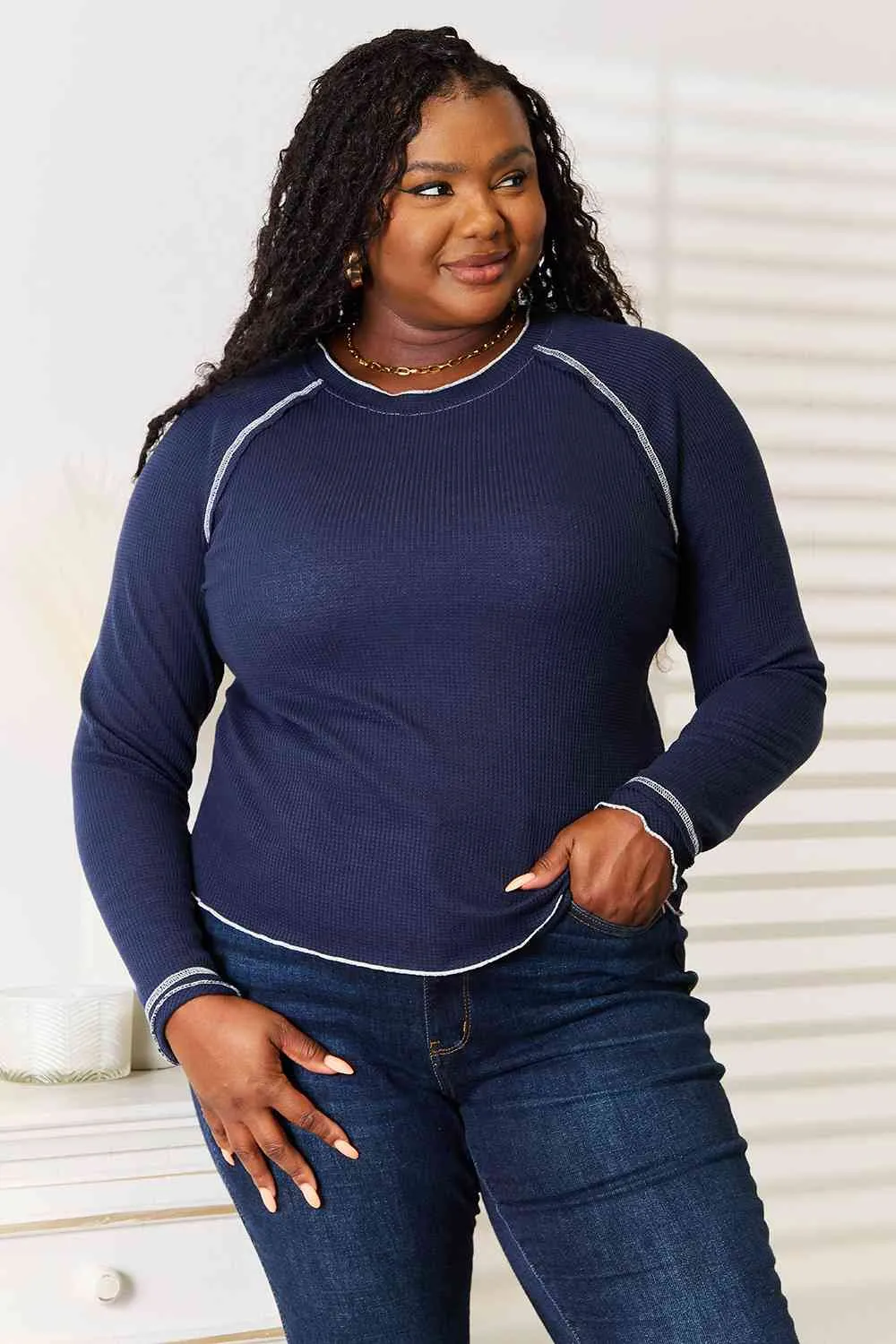 Trendy Raglan Sleeve Top with Contrasting Stitch Details