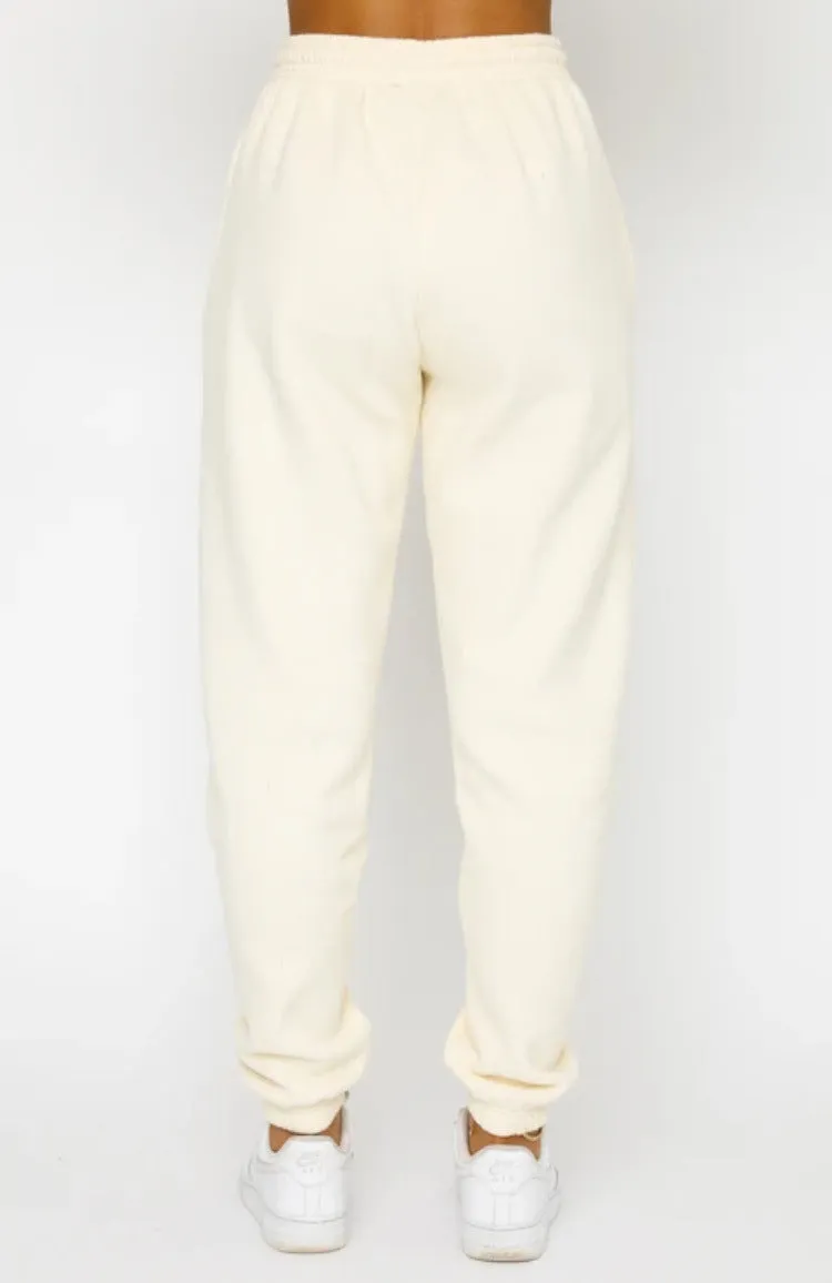 Vibrant Sweatshirt and Joggers Set for Casual Lounge Set