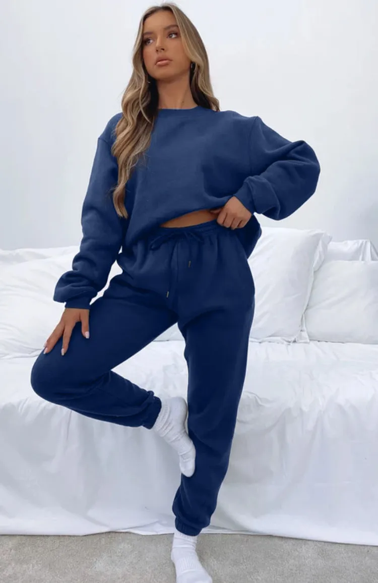 Vibrant Sweatshirt and Joggers Set for Casual Lounge Set