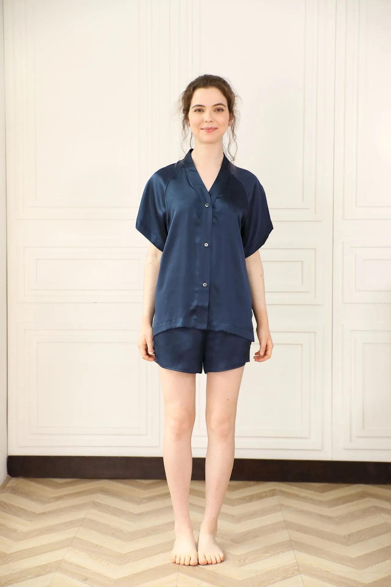 Women Classic Short Silk Pajamas Set