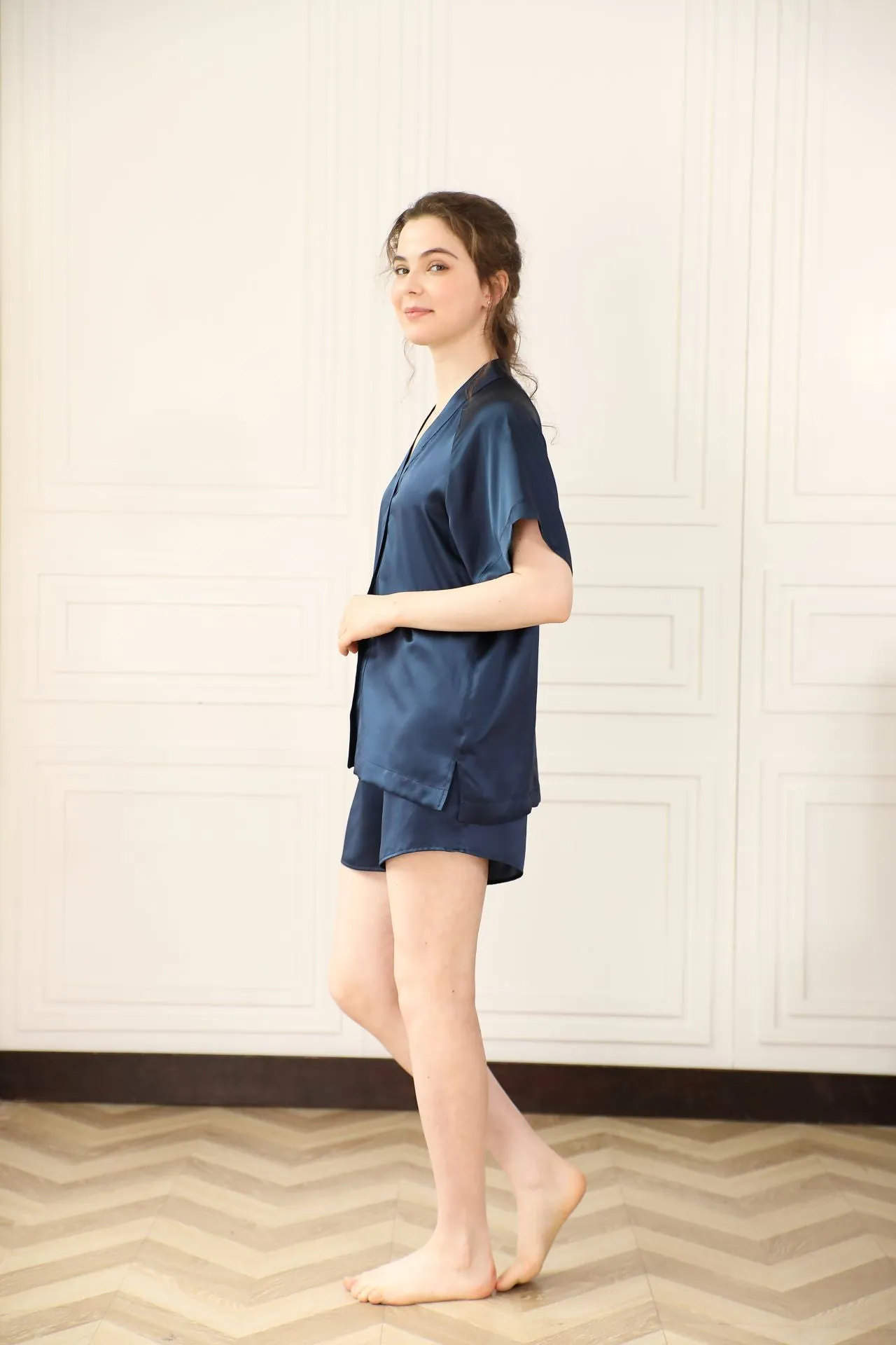 Women Classic Short Silk Pajamas Set
